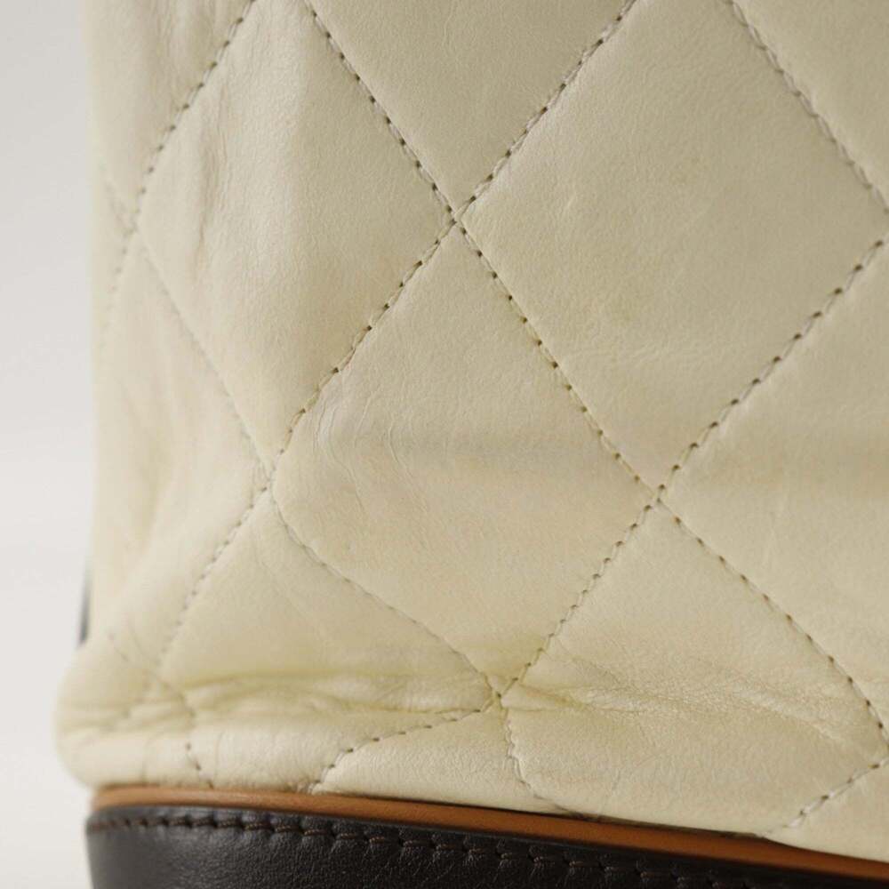 CHANEL White Tote Bag - Picture 9 of 12